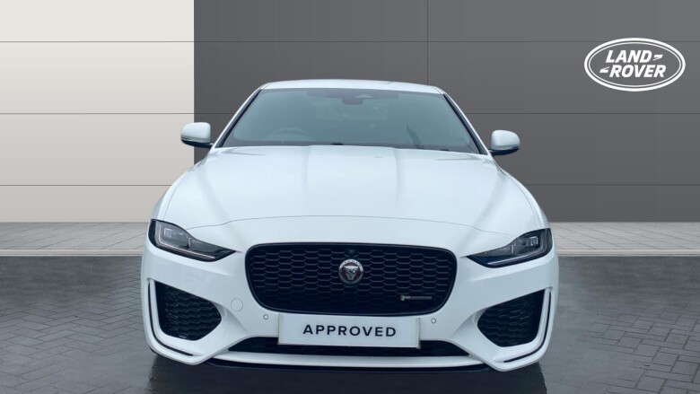 Jaguar XE 2.0 D200 R-Dynamic SE 4dr Auto Diesel Saloon